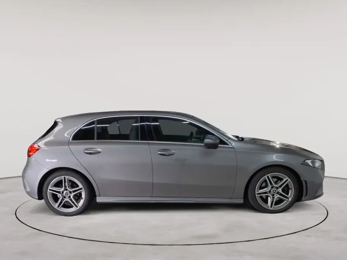 Gebraucht Mercedes A220 AMG line 190 PS (139 kW) 2022 Mountaingrau metallic Limousine