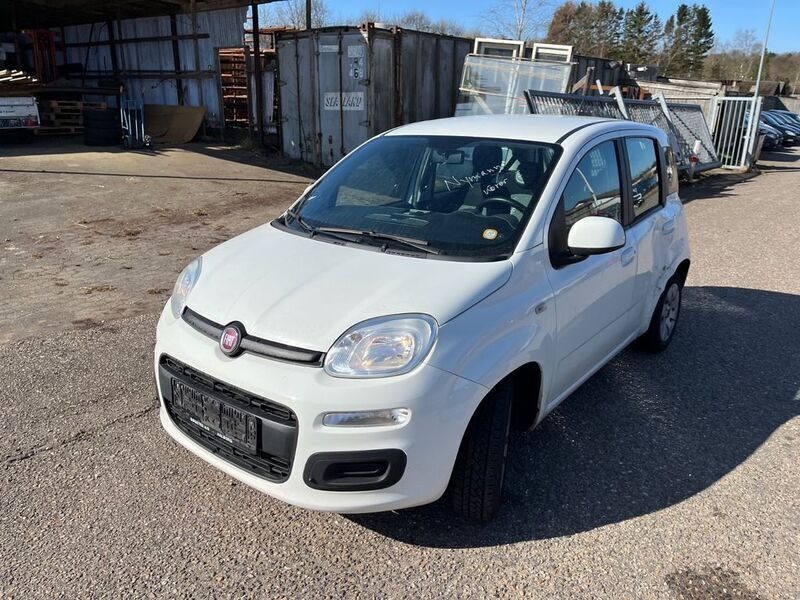 Weiß Gebraucht 2017 Fiat Panda Lounge Kleinwagen | 2.700 € - Bild 1/4