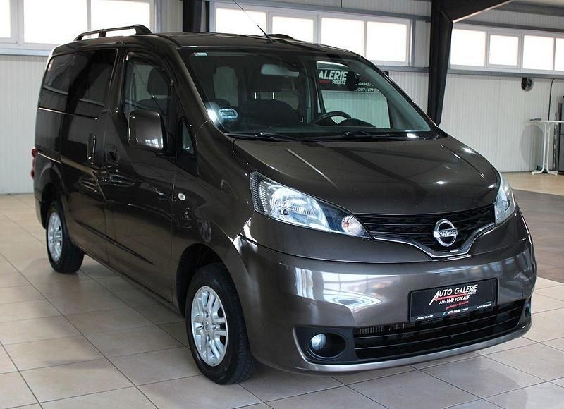 Braun Gebraucht 2015 Nissan Evalia Van / Kleinbus | 10.390 € (Guter Preis) - Bild 1/4