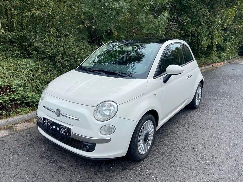 Bianco bianco/ bossa nova/calc Gebraucht 2010 Fiat 500 Lounge Limousine | 3.890 € (Etwas zu teuer) - Bild 1/4