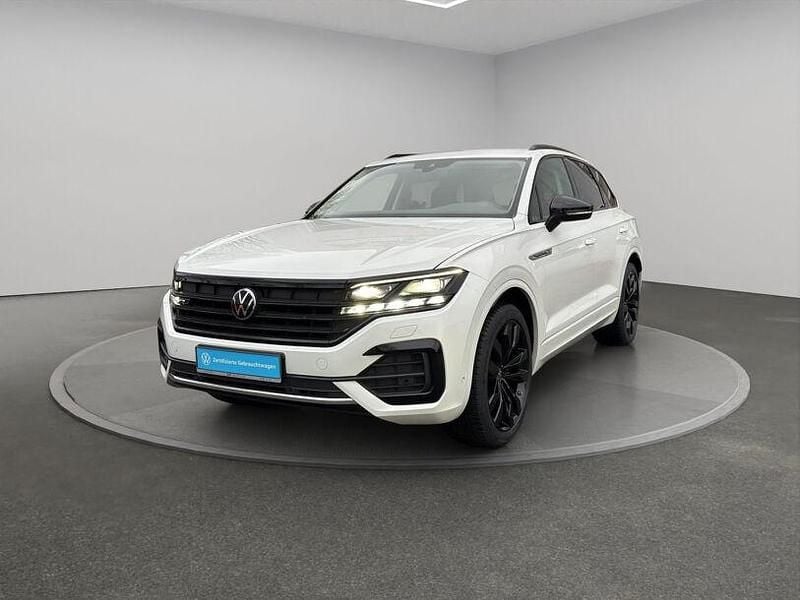 Gebraucht VW Touareg 286 PS (210 kW) 2021 Oryxwhite perlmutteffekt SUV