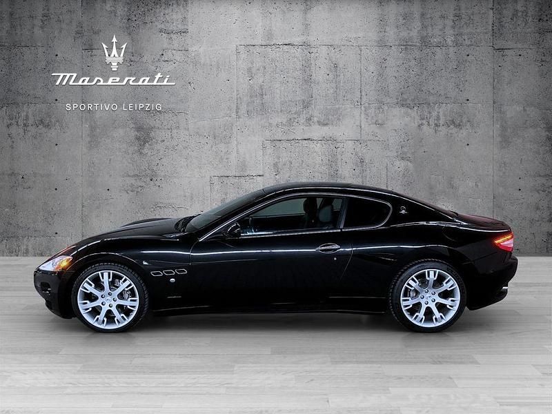 Gebraucht Maserati Granturismo 439 PS (322 kW) 2011 Nero carbonio Coupé