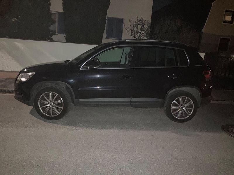Gebraucht VW Tiguan Team 150 PS (110 kW) 2010 Schwarz SUV