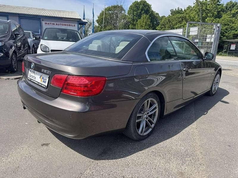 Gebraucht BMW 320 Cabriolet 170 PS (125 kW) 2010 Grau Cabrio