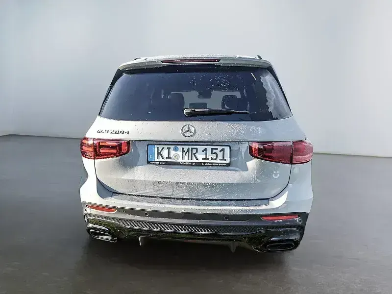 Gebraucht Mercedes GLB200 AMG 150 PS (110 kW) 2025 Grau SUV