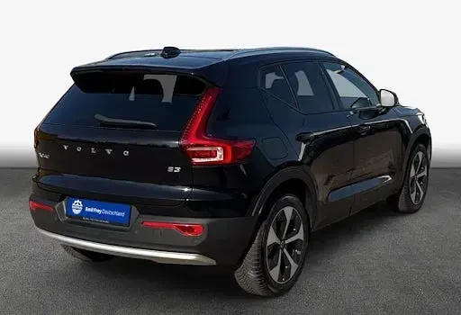 Gebraucht Volvo XC40 Core 163 PS (119 kW) 2024 Schwarz SUV