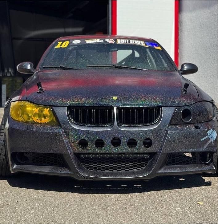 Grau Gebraucht 2006 BMW 325 Performance Limousine | 9.000 € - Bild 1/4