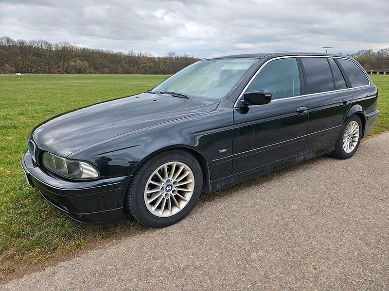 Gebraucht BMW 525 Performance 192 PS (141 kW) 2002 Schwarz Kombi