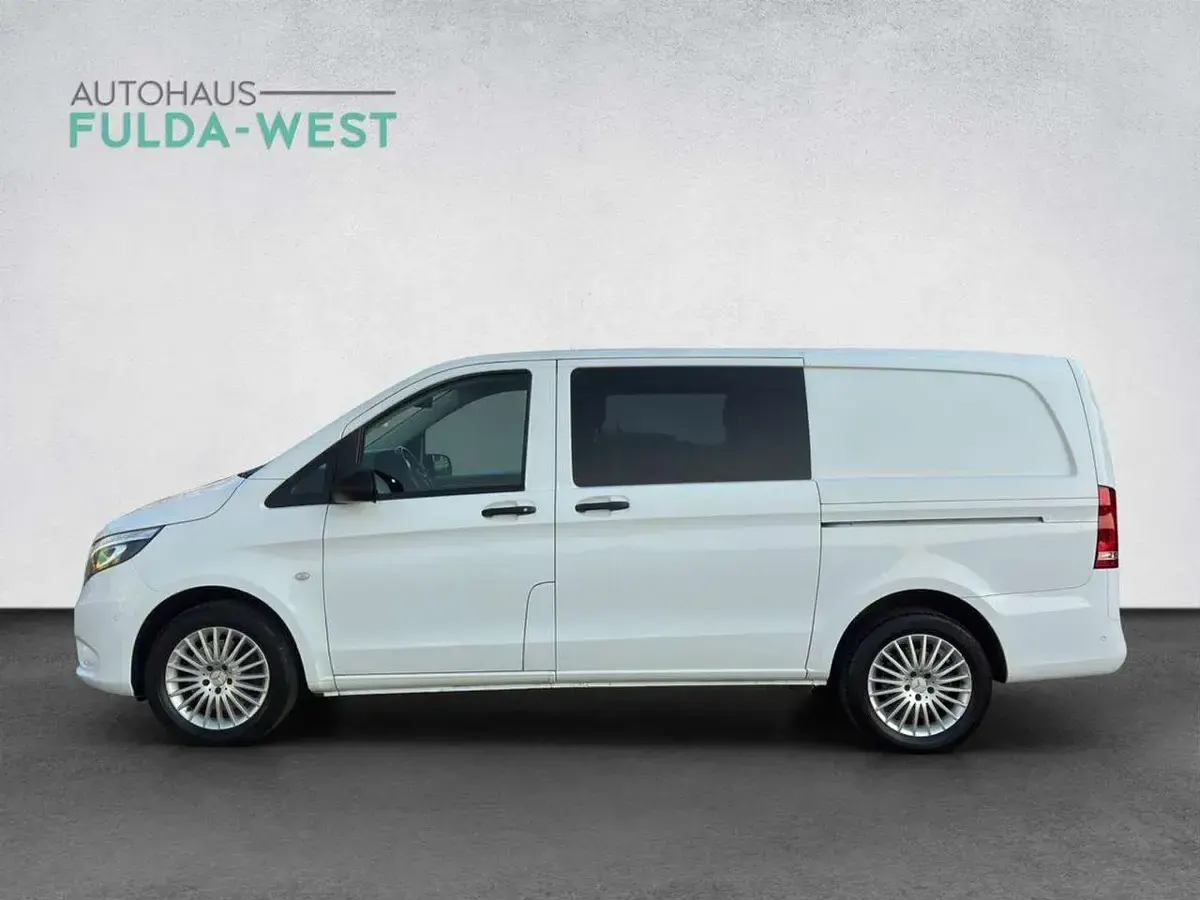Gebraucht Mercedes Vito 190 PS (139 kW) 2022 Weiß Van