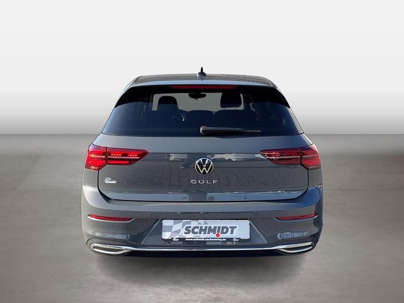 Gebraucht VW Golf VIII Active 150 PS (110 kW) 2022 Grau Limousine