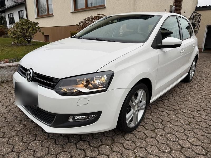 Gebraucht VW Polo Style 86 PS (63 kW) 2013 Weiß Kleinwagen
