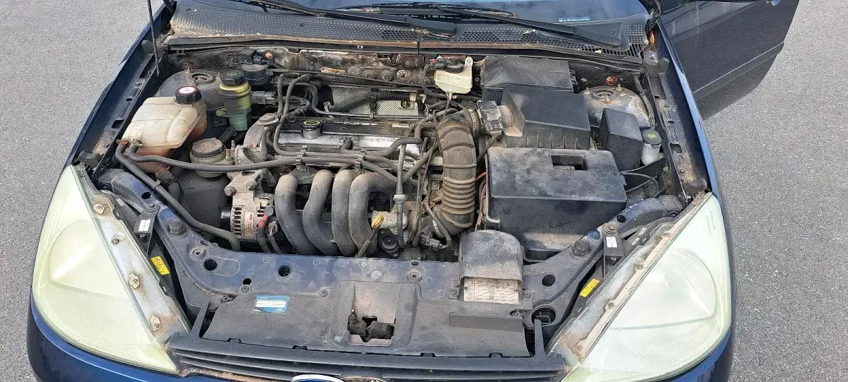 Gebraucht Ford Focus 100 PS (73 kW) 1999 Blau Kombi