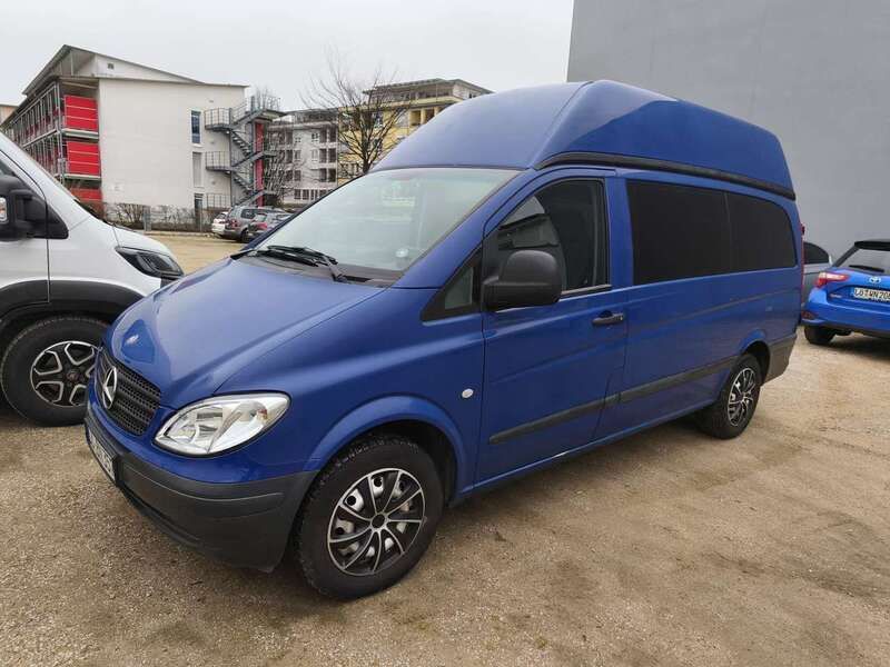 Blau Gebraucht 2006 Mercedes Vito Van / Kleinbus | 10.600 € - Bild 1/4
