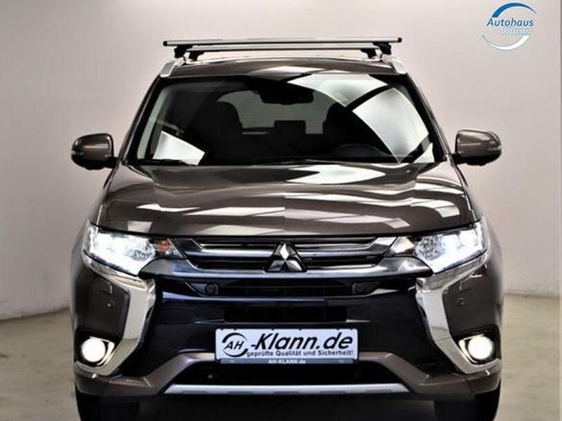 Gebraucht Mitsubishi Outlander Top 203 PS (149 kW) 2016 Granitbraun SUV