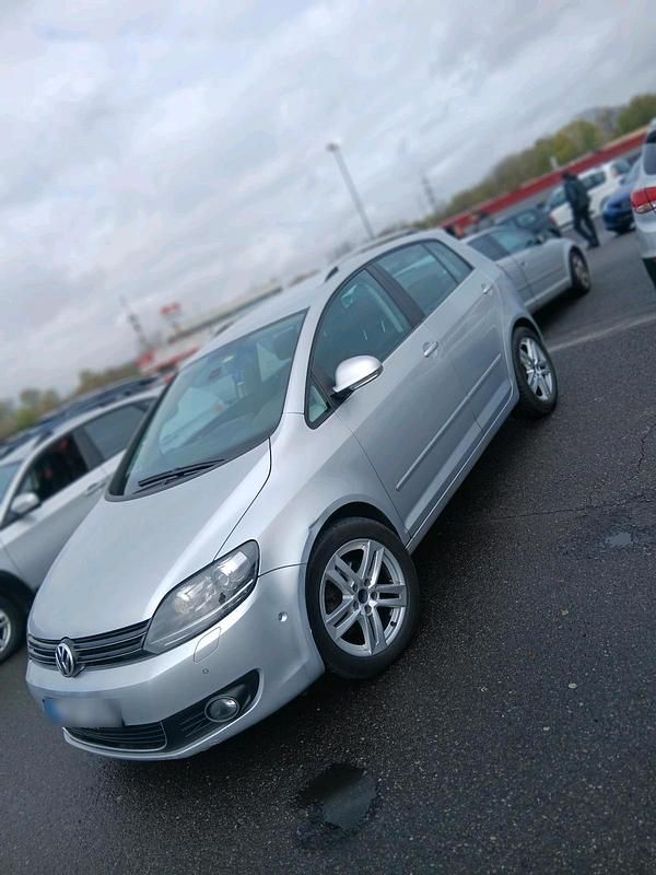 Gebraucht VW Golf VII 140 PS (102 kW) 2012 Weiß Limousine