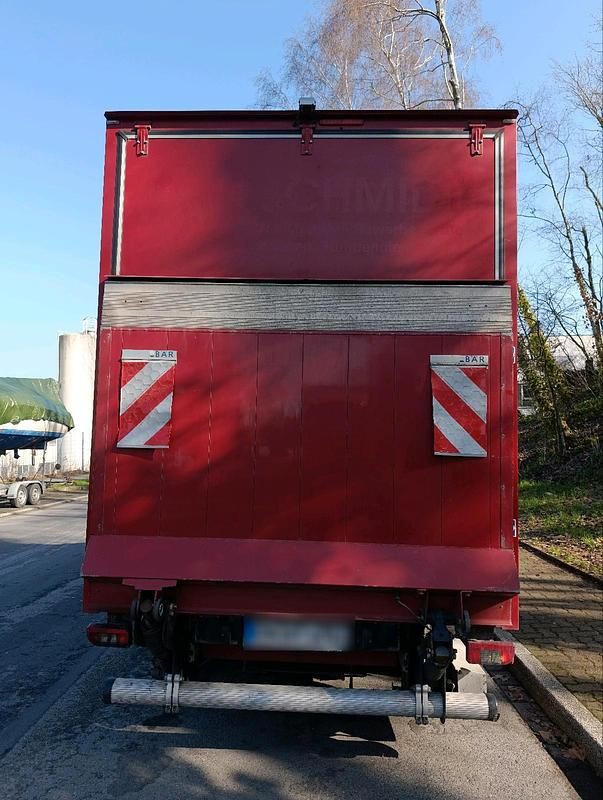 Gebraucht Mercedes Sprinter 143 PS (105 kW) 2017 Rot