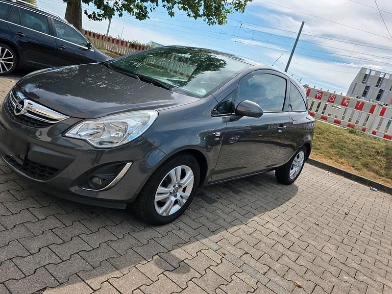 Grau Gebraucht 2011 Opel Corsa Coupé | 3.999 € (Fairer Preis) - Bild 1/4