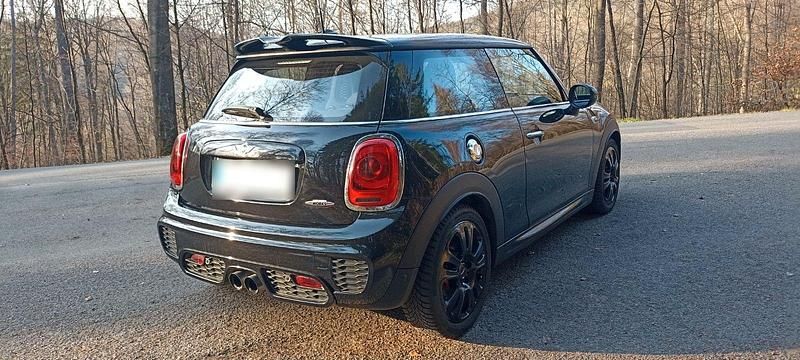 Second-hand Mini John Cooper Works 231 CP (169 kW) 2016 Negru Hatchback