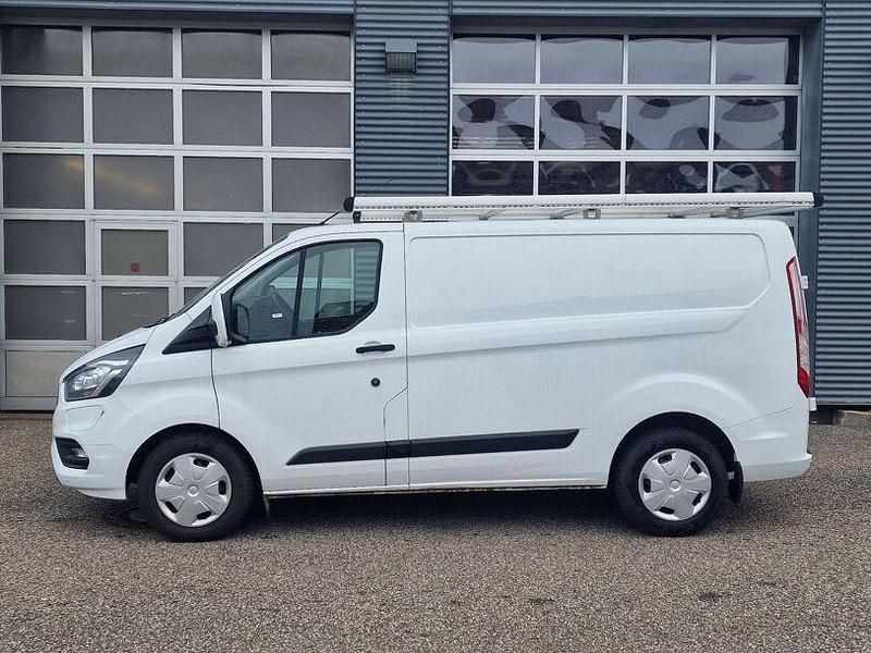 Begagnad Ford Transit Custom 2022 Vit Sedan
