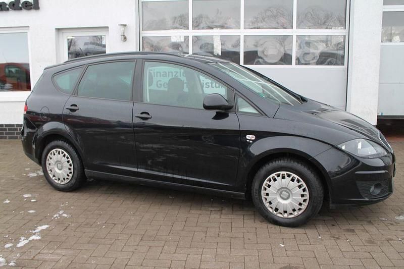 Gebraucht Seat Altea XL 105 PS (77 kW) 2010 Negro magico Van / Kleinbus