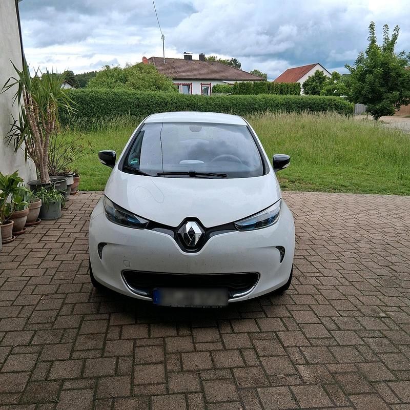 Weiß Gebraucht 2014 Renault Zoe Kleinwagen | 5.300 € (Fairer Preis) - Bild 1/4