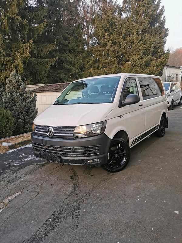 Gebraucht VW Caravelle 150 PS (110 kW) 2019 Weiß Van / Kleinbus