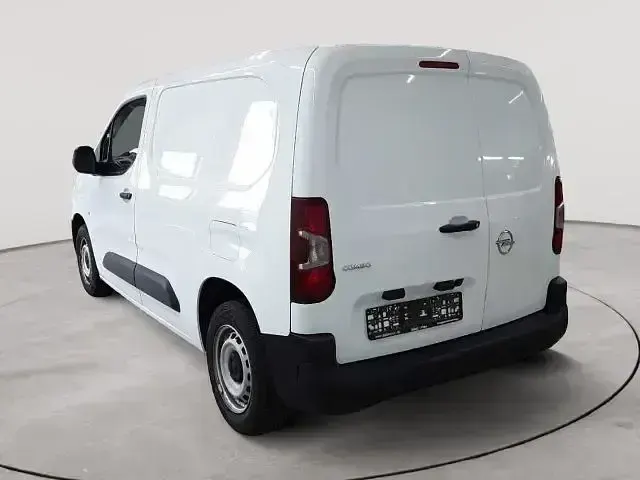 Gebraucht Opel Combo 110 PS (80 kW) 2021 Andere Van / Kleinbus