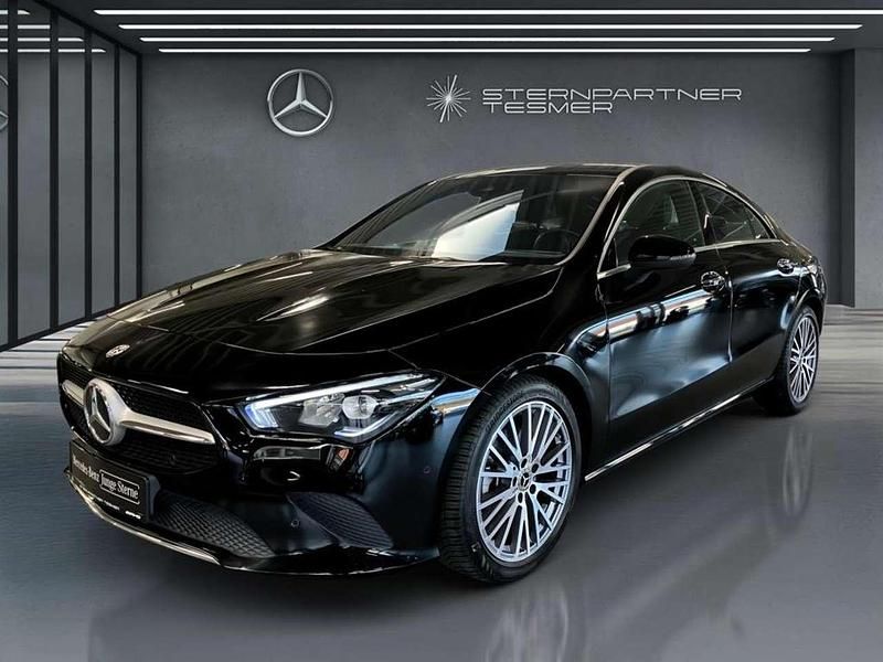 Schwarz Gebraucht 2023 Mercedes CLA200 Progressive Coupé | 30.790 € (Superpreis) - Bild 1/3