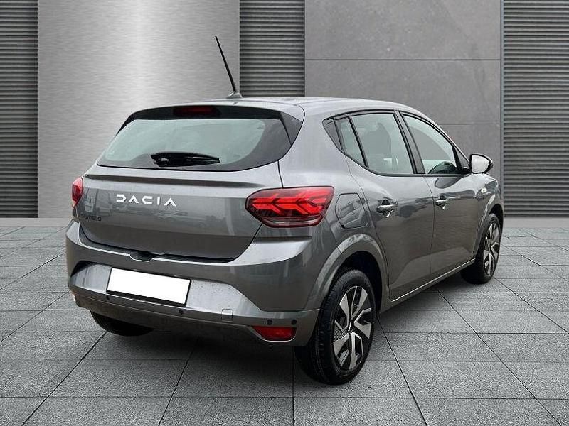 Neu Dacia Sandero Expression 91 PS (66 kW) 2026 Dolomitgrau Kleinwagen