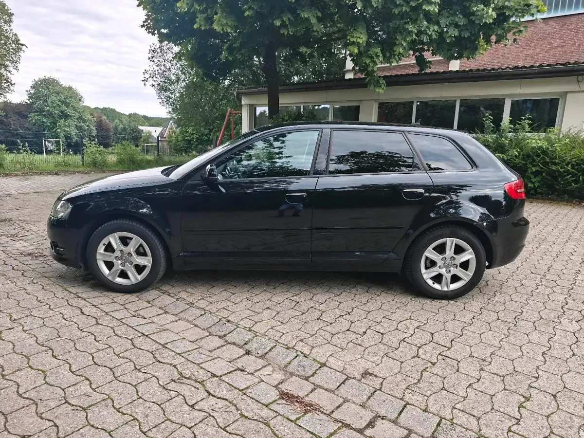 Gebraucht Audi A3 140 PS (102 kW) 2012 Schwarz Kleinwagen