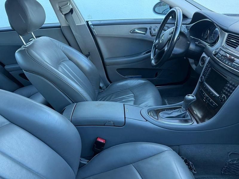 Gebraucht Mercedes CLS350 272 PS (200 kW) 2005 Grau Limousine
