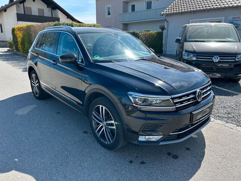 Schwarz Gebraucht 2016 VW Tiguan Highline SUV | 21.990 € (Guter Preis) - Bild 1/4