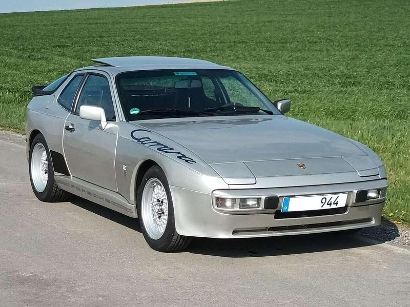 Silber Gebraucht 1986 Porsche 944 Coupé | 17.944 € - Bild 1/4