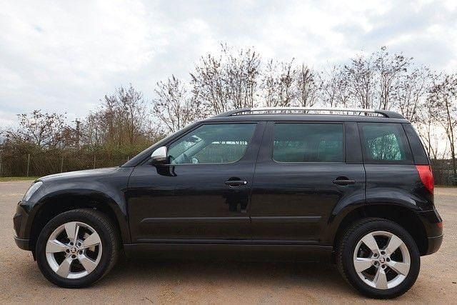 Gebraucht Skoda Yeti Style 110 PS (80 kW) 2017 Schwarz SUV