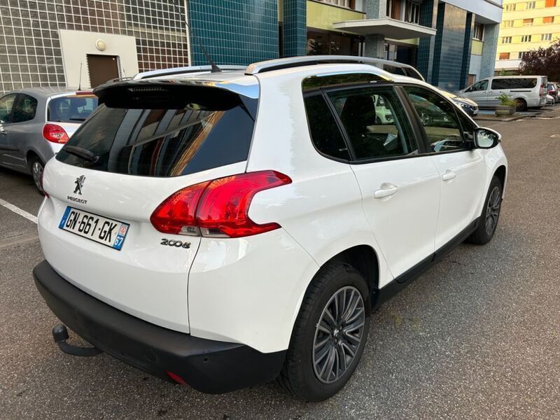 Weiß Gebraucht 2013 Peugeot 2008 Access SUV | 4.950 € (Etwas zu teuer) - Bild 1/4
