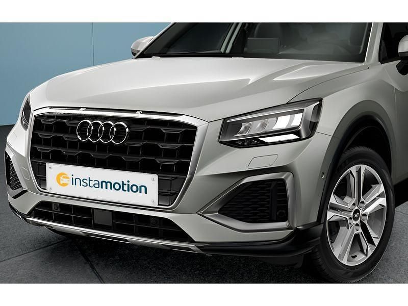 Gebraucht Audi Q2 150 PS (110 kW) 2024 Silber SUV
