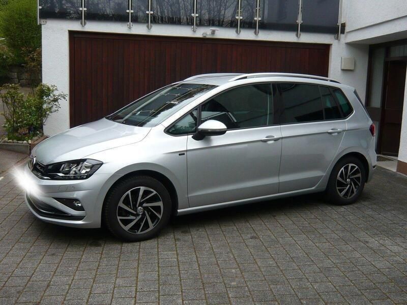 Silber Gebraucht 2018 VW Golf Sportsvan Join Van / Kleinbus | 14.300 € (Fairer Preis) - Bild 1/4