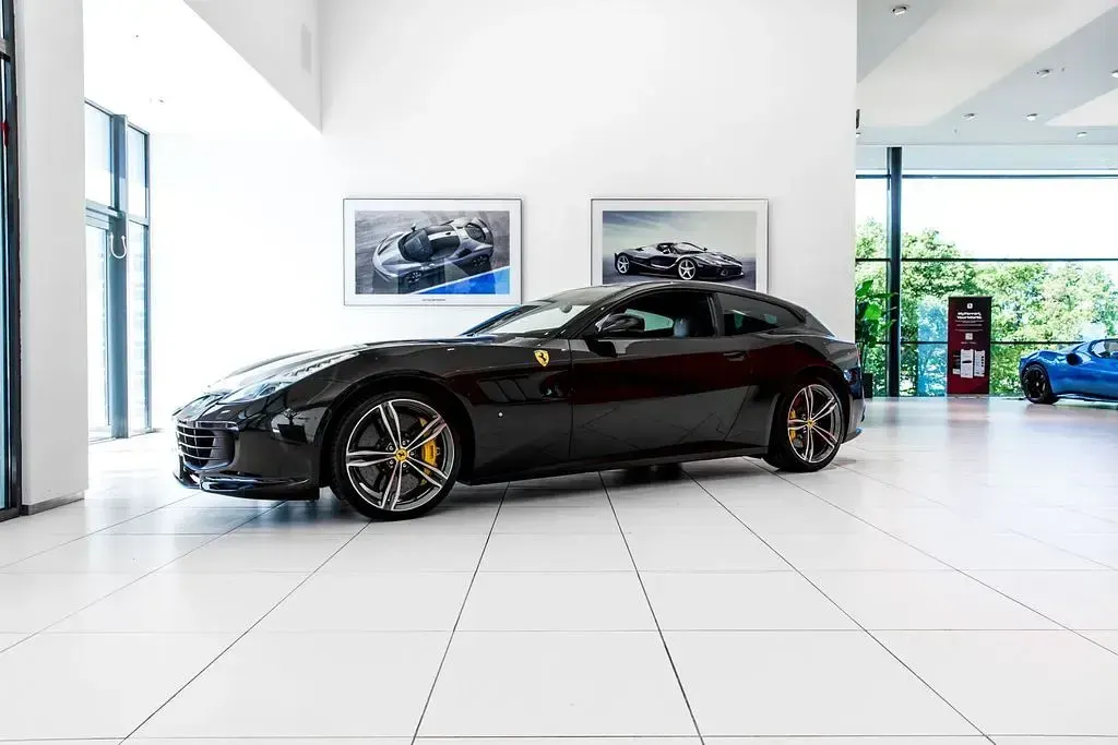 Gebraucht Ferrari GTC4Lusso 689 PS (506 kW) 2017 Schwarz Kombi