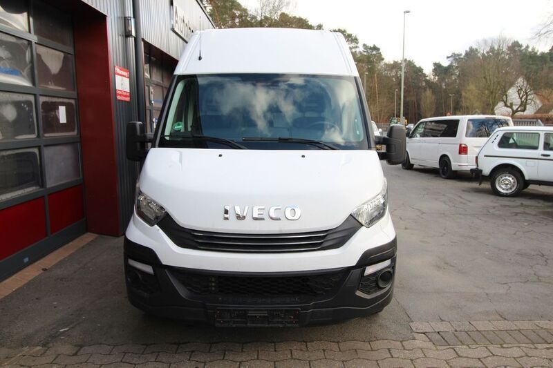 Weiß Gebraucht 2019 Iveco Daily Van / Kleinbus | 16.950 € (Superpreis) - Bild 1/4