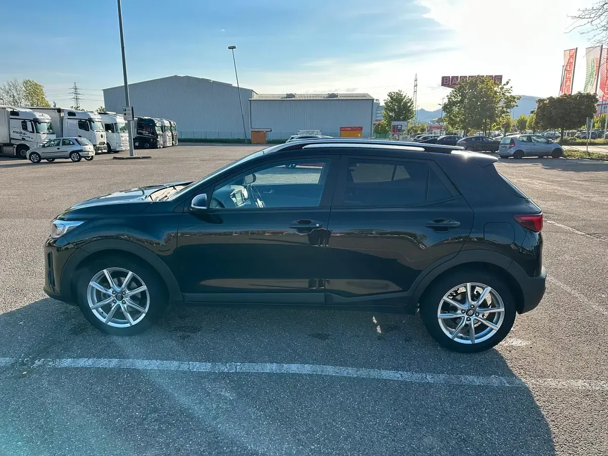 Gebraucht Kia Stonic Style 80 PS (58 kW) 2020 Schwarz SUV