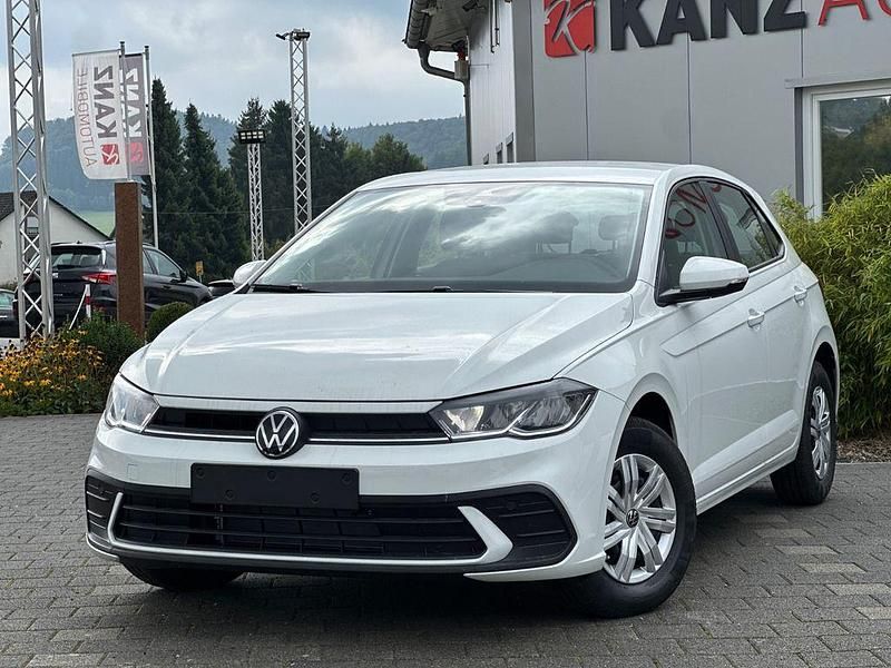 Weiß Neu 2025 VW Polo Limousine | 18.999 € (Guter Preis) - Bild 1/4