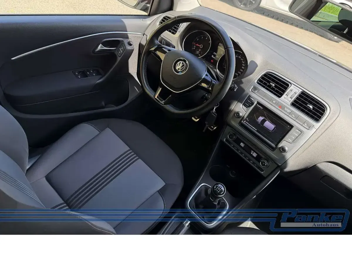 Używany VW Polo Allstar 75 KM (55 kW) 2016 Szary Sedan/Limuzyna