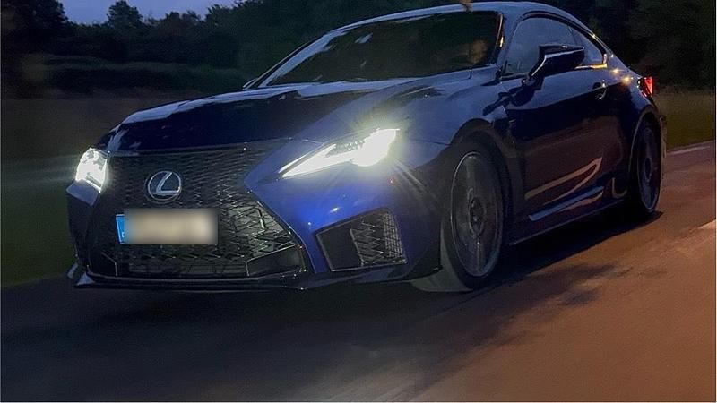 Blau Gebraucht 2020 Lexus RC F Coupé | 58.000 € - Bild 1/4