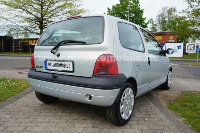 Gebraucht Renault Twingo Expression 58 PS (42 kW) 2002 Grau metallic Kleinwagen