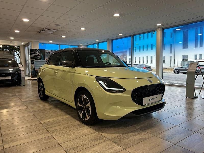 Neu Suzuki Swift Comfort+ 83 PS (61 kW) 2025 Hellgruen Kleinwagen