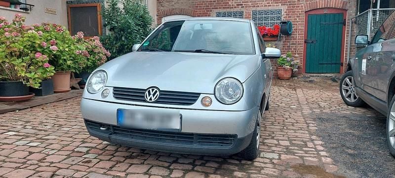 Silber Gebraucht 2002 VW Lupo Kleinwagen | 800 € (Guter Preis) - Bild 1/4