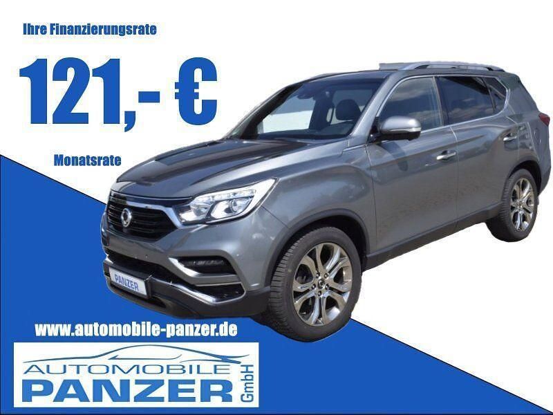 Grau Gebraucht 2017 Ssangyong Rexton SUV | 20.990 € (Fairer Preis) - Bild 1/4