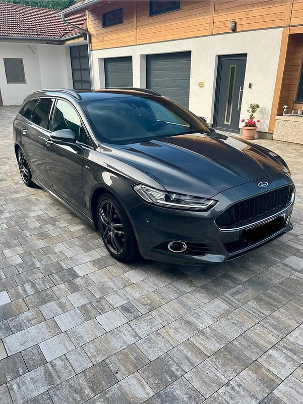 Grau Gebraucht 2018 Ford Mondeo ST-Line Kombi | 14.999 € (Guter Preis) - Bild 1/4