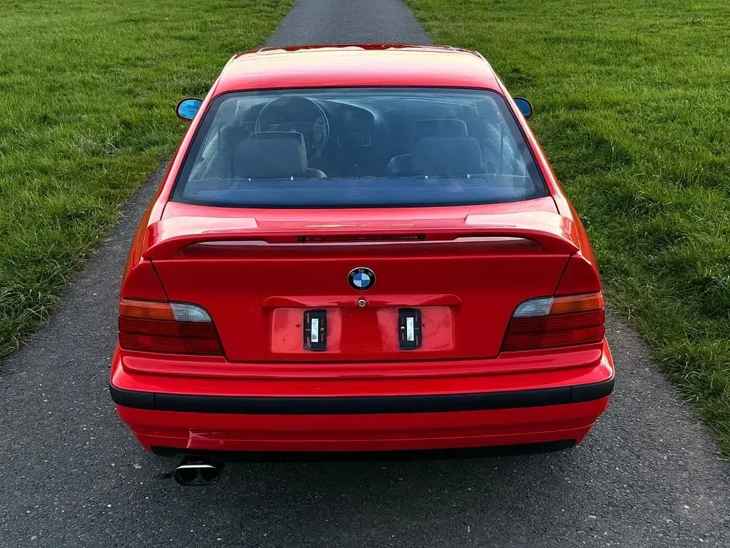 Gebraucht BMW 320 Performance 150 PS (110 kW) 1995 Rot Coupé