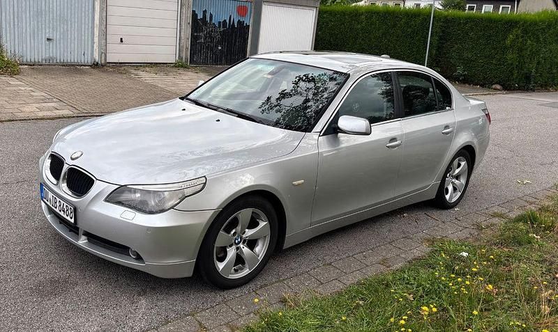 Gebraucht BMW 520 170 PS (125 kW) 2005 Silber Limousine